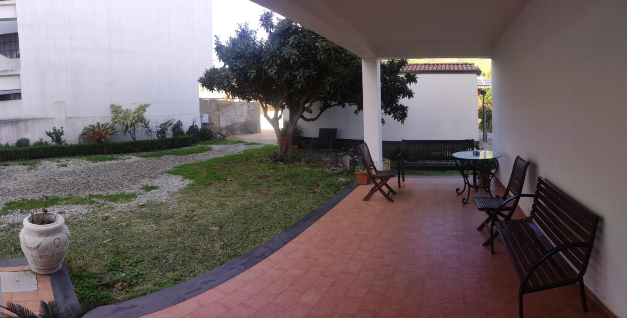 A Nespulara Acomodação com café da manhã Galati Marina Exterior foto
